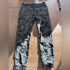 BYLT Basics Camouflage Joggers